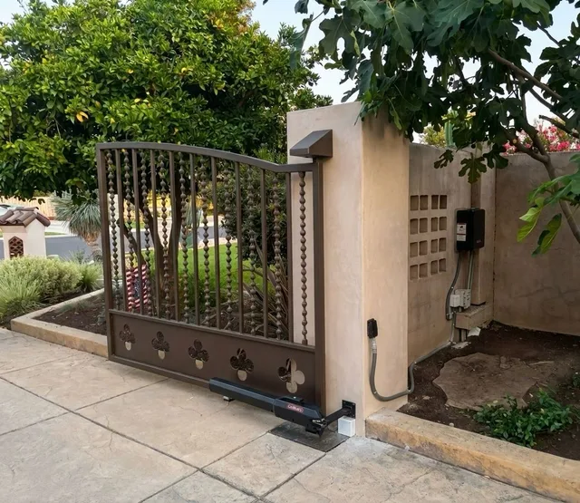 Custom gate repair service in Bakersfield
